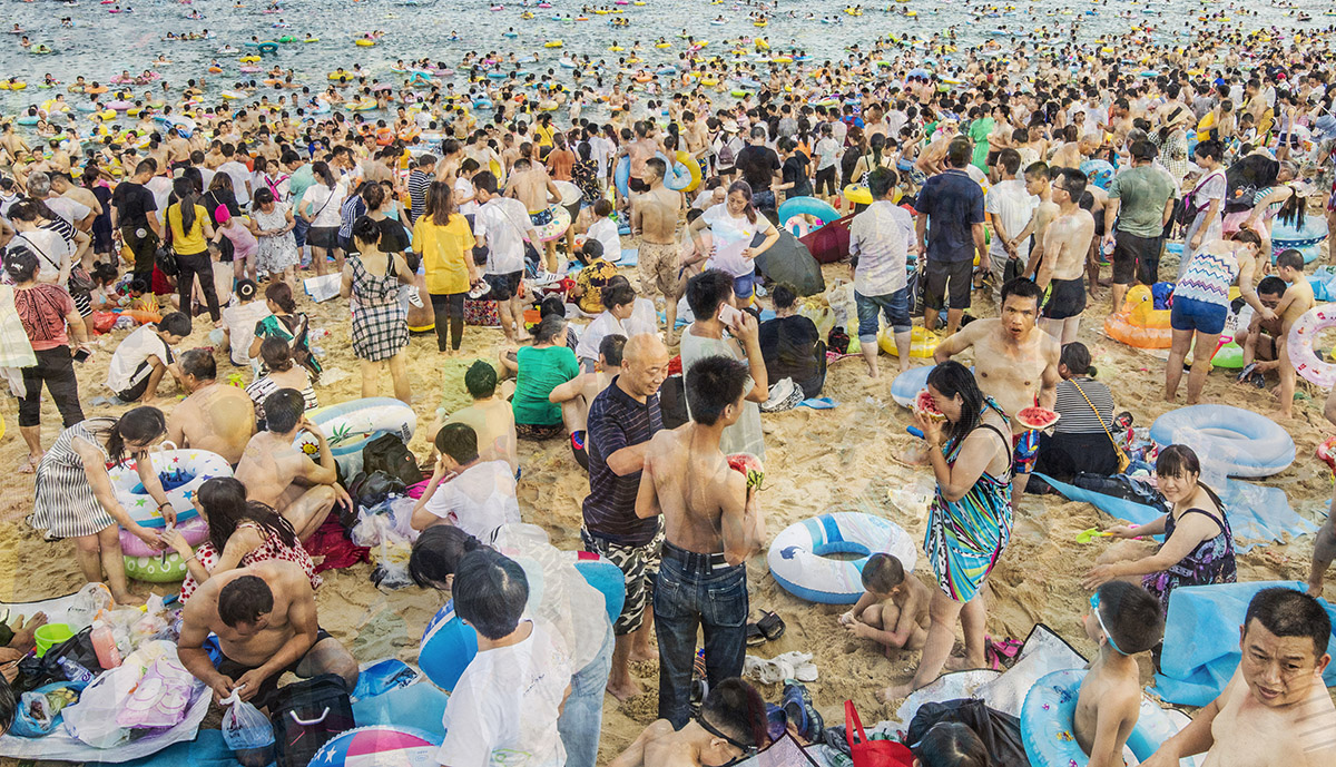Fake Life - Seaside Tourism in China