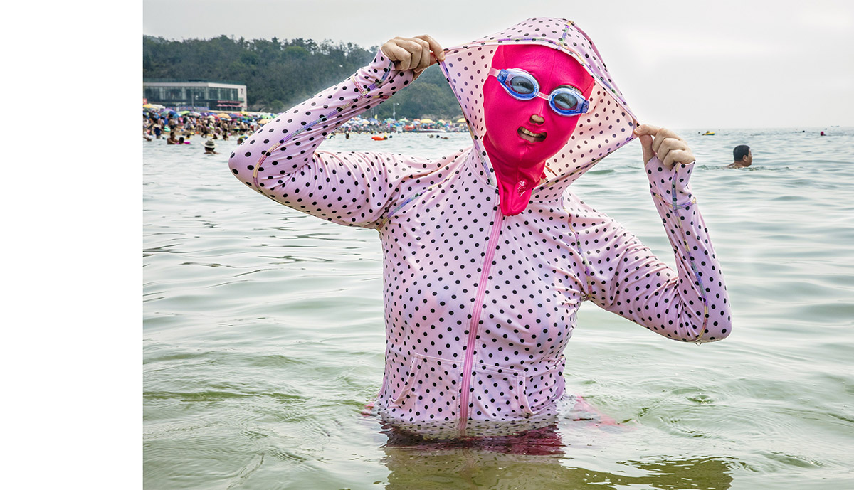 Fake Life - Seaside Tourism in China